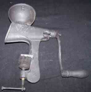 JUICEMACHINE hand operated juicer rhs