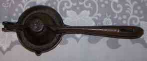 Steel squeezer top view
