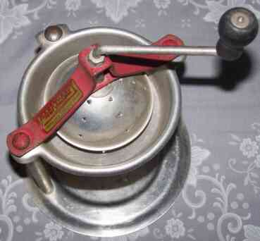 Handy- Andy juice extractor - top view