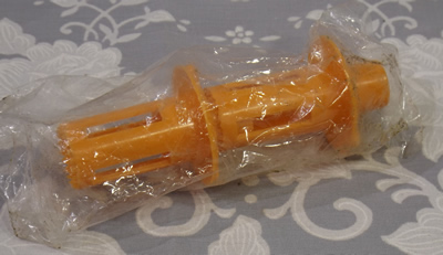 Sealed pair Orange WORLD'S SMALLEST JUICE EXTRACTOR juicer