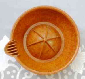 Orange Bakelite juicer - Top view