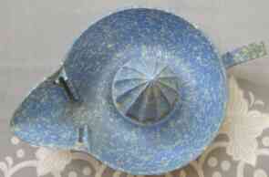Mottled blue & white bakelite juicerr - Top view