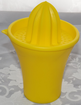 Yellow smartChef juicer
