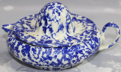 Mooreland blue and white sponge glaze juicer
