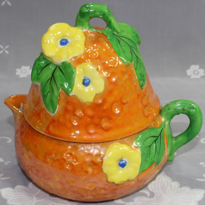 Orange with yellow flowers 3 piece pear shape juicer