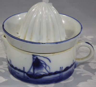 Boat 'type 3' and windmill on 2 piece blue & white juicer