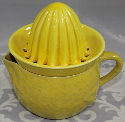 2 piece yellow Empire Ware Mimosa juicer
