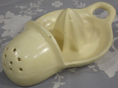 Large green hanging strainer juicer