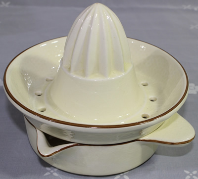 Crown Winsor 2 piece cream coloured juicer