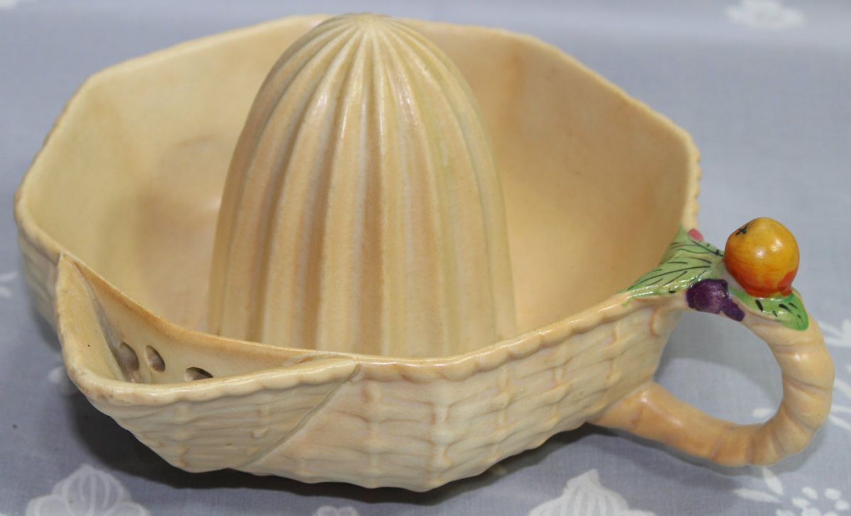 Dirty cream Basket Weave bowl Carlton Ware juicer