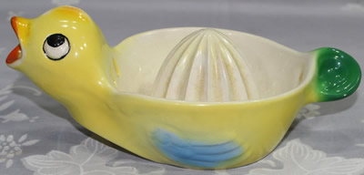 Beswick yellow, blue and green on white duck 1 piece juicer