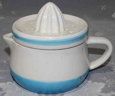 Large squat blue and white 2 piece juicer