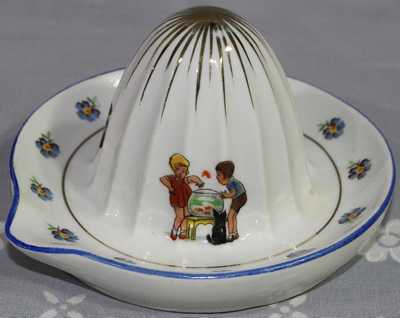 Children on F.D Chauvigny porcelain juicer