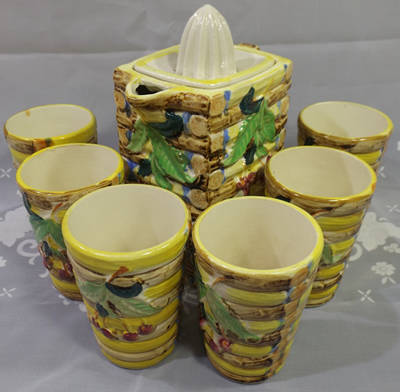 Yellow log pattern wuth cherries lemonade juicer set with tumblers