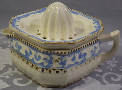 Blue & white Ceramic juicer