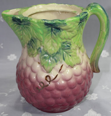 Pink with green leaves juicer and tumblers