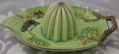 Marutomo Ware ceramic juicer with a kookaburra