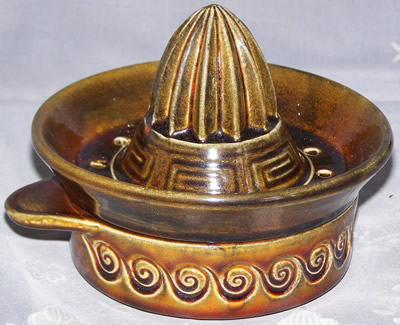 Brown Sylvac Totem pattern juicer