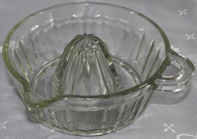 Anchor Hocking satin juicer