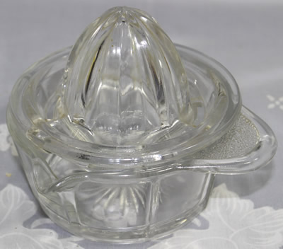 Ruhrglas (Unembossed) 2 piece clear glass juicer