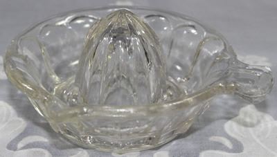Small 15 panel clear glass juicer