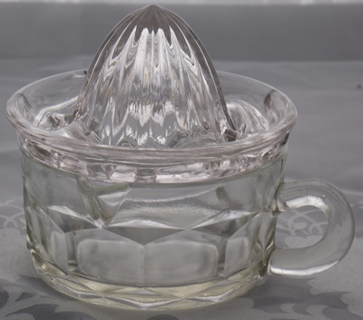 Hexagonal panels 2 piece clear glass juicer
