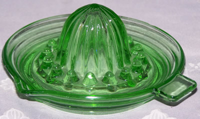 Green Jeannette Glass small saucer juicer