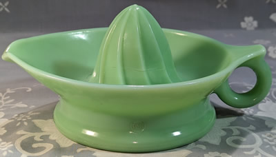 6" McKee jadedite juicer