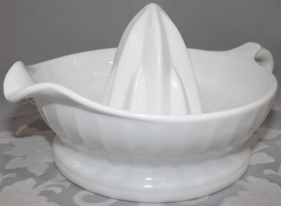 Anchor Hocking 'Vitrock' white milk glass juicer