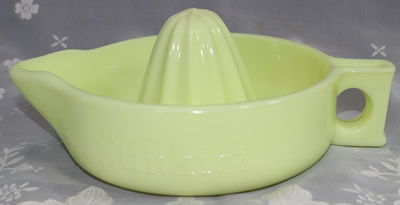 Light seville yellow straight handle Sunkist juicer