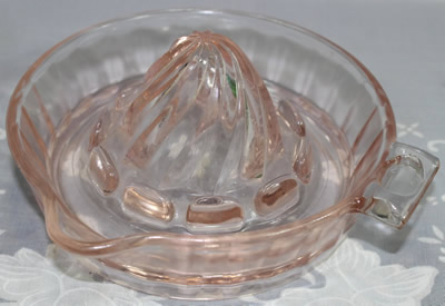 Pale pink Hazel Atlas panelled juicer