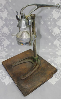 Australian lever action steel juicer