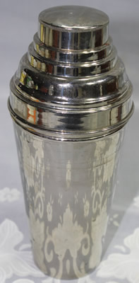 German 3 piece chrome plated cocktail shaker set with a juicer