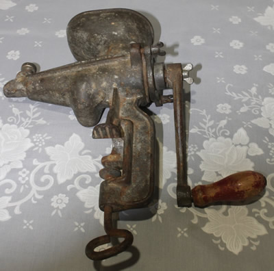 Centrix iron crank handle juicer