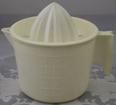 White British Plastics plastic juicer