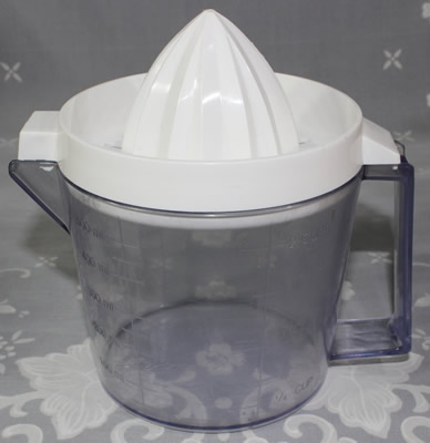 Trend white & blue plastic juicer