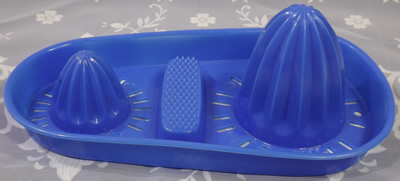 Dark blue plastic twin dome strainer juicer
