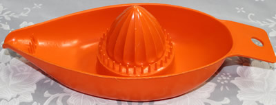 Red Maquis plastic juicer